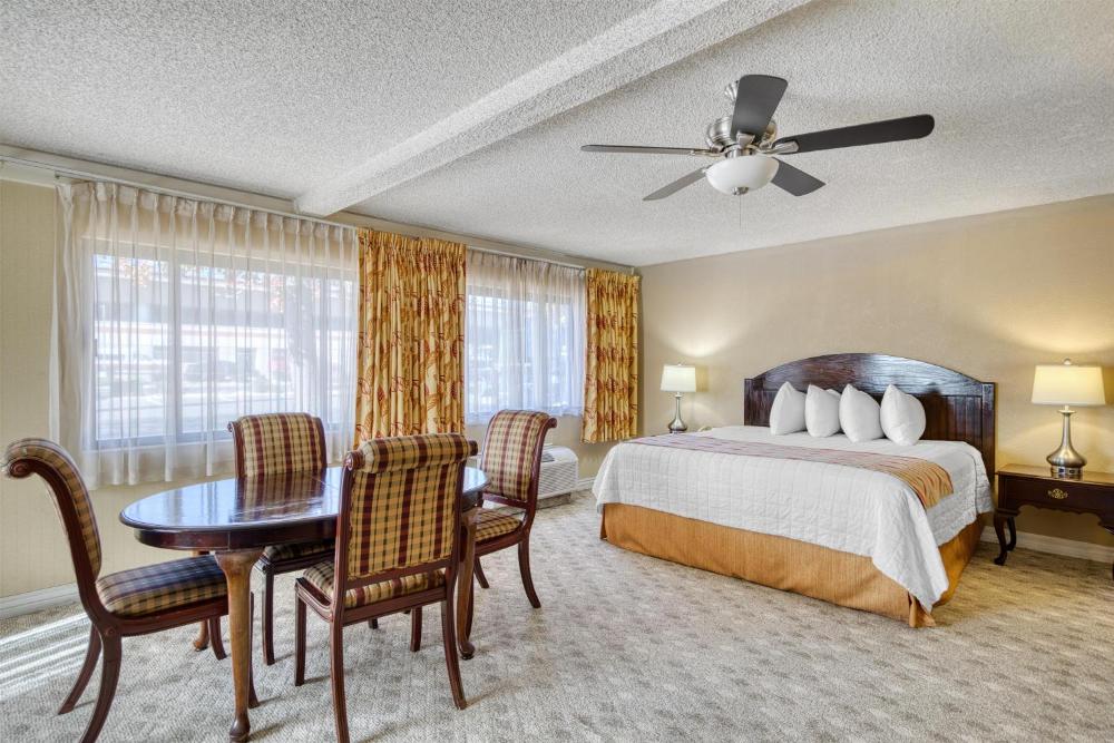 King Suite interior